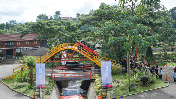 Bedah Tuntas Chery J6 vs J6T, Beda Kaki-kaki, Ground Clearance, dan Baterai!