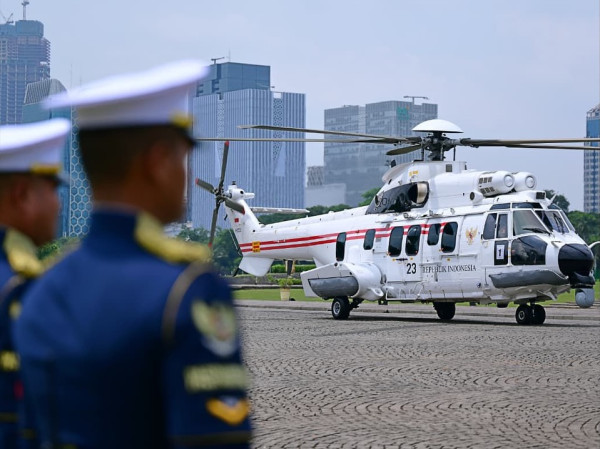 Momen Presiden Prabowo dan Raja Abdullah II Naik Helikopter Bareng