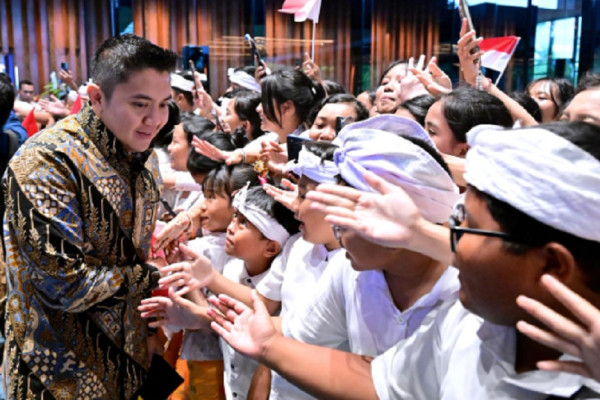 Seskab Teddy Kerap Turun ke Akar Rumput, Pengamat: Perkuat Praktik Empathetic Governance