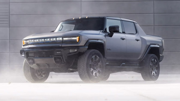 Gila! 13 Mobil Terkencang 2025, Tenaganya Tembus 2.107 HP! Harganya Bikin Geleng Kepala!