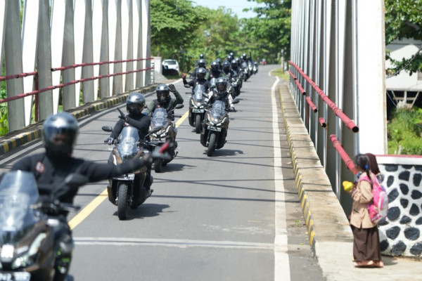 Menikmati Keajaiban Alam Parahyangan Selatan dengan Honda ADV160