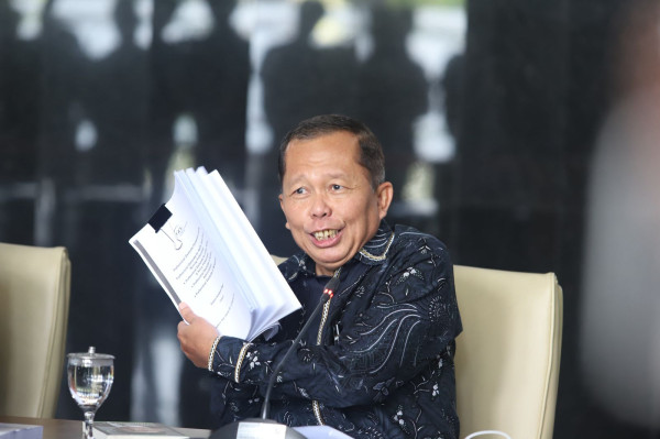 Arsul Sani Sangkal Tuduhan Ijazah Palsu: Pamer Foto-foto Wisuda hingga Ijazah Asli