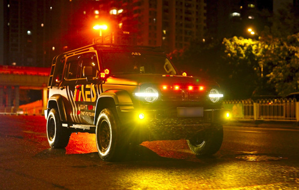 Dari Xiaomi SU7 hingga Off-road Gunung: Teknologi Lampu AES Unjuk Gigi