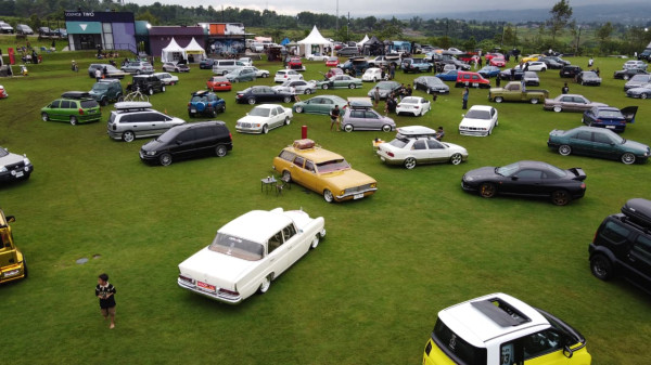 36 Jam di Bawah Langit Lido: Ketika Ratusan Mobil Legendaris Berkemah di Festival Otomotif Asia Pertama