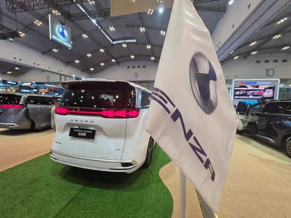 Senjakala Sang Raja Jalanan: Bagaimana Denza D9 Menumbangkan Hegemoni Toyota Alphard di Indonesia