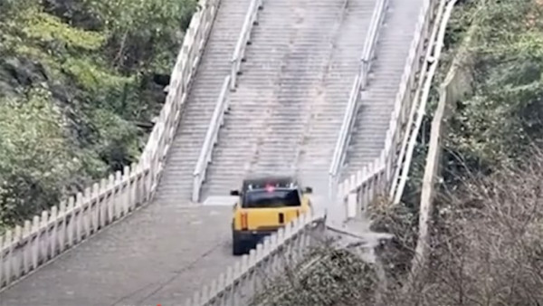 Spesifikasi Monster, Nasib Apes: Mengintip Jeroan Chery Fulwin X3L Bertenaga 422 HP yang Gagal Taklukkan Gunung Tianmen