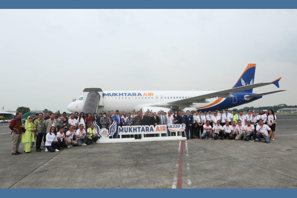 Maskapai Baru Mukhtara Air Sambut Pesawat Pertama Airbus A320 di Bandara Halim