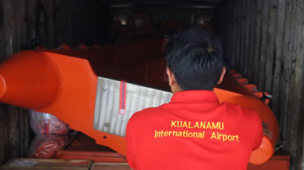 BNPB Upayakan Distribusi Logistik Peralatan Via Jalur Darat, Laut, dan Udara ke Aceh