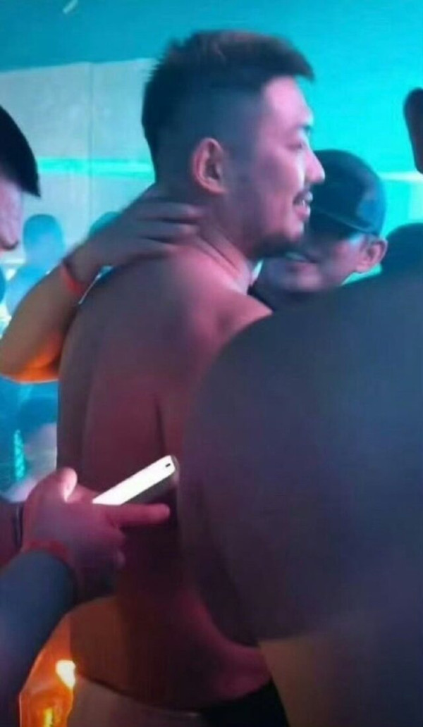 Heboh! Yoo Ah In Muncul di Klub LGBT, Publik Ramai Berspekulasi