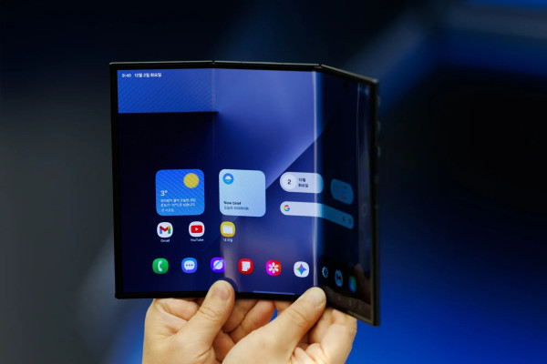 Ponsel Sultan Sesungguhnya: Galaxy Z TriFold Hadir dengan 3 Layar, Snapdragon 8 Elite, dan Harga yang Menguji Iman