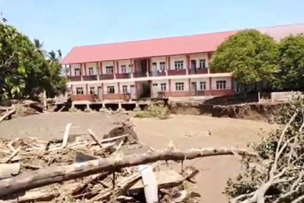 Kisah Pilu Guru di Pidie Jaya Selamatkan Diri ke Atap Rumah, Bertahan Hidup 3 Hari Hanya dengan Air Hujan