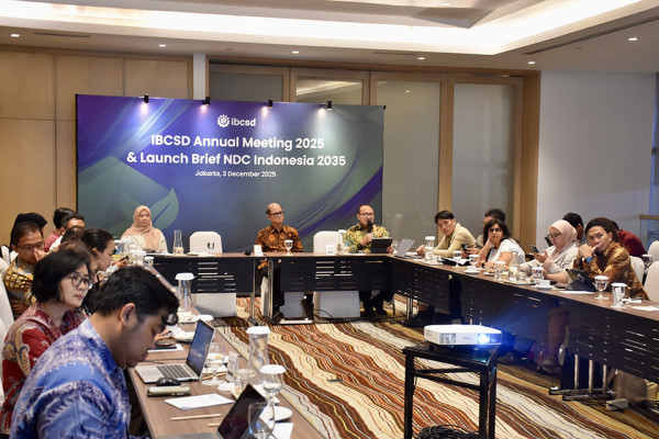 Peran Penting Dunia Usaha dalam Mendorong Pencapaian NDC Indonesia 2035