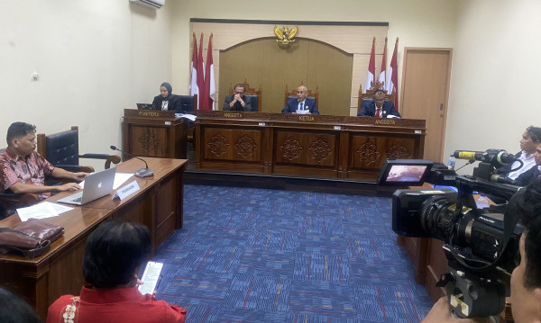 Bonatua Sebut Kemendikdasmen Tak Serius Jalani Sidang Dokumen Kesetaraan Ijazah Gibran