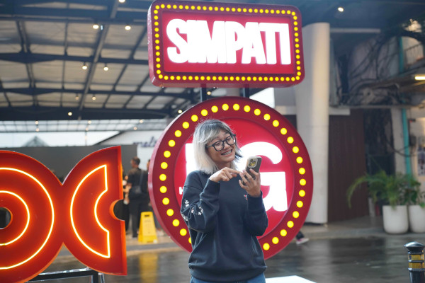 Duta Sheila on 7 dan Dimas Djay Racik Obat Anti-Bosan Lewat Paket Nonton Telkomsel
