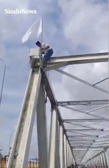 Ramai Warga Aceh Kibarkan Bendera Putih, Mendagri Mau Cek Dulu