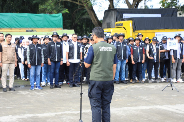Danantara dan BP BUMN Kerahkan 1.000 Lebih Relawan dan 100 Truk Bantuan ke Bencana Sumatera
