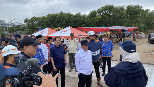 Progres Tanggul Laut Kawasan Ancol Capai 95 Persen, Pramono Minta Dilakukan Beautifikasi