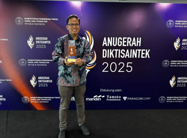 SINDOnews.com Raih Anugerah Diktisaintek 2025 sebagai Media Daring Terbaik