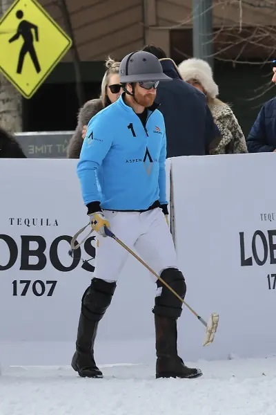 Tangan Pangeran Harry Cedera saat Bermain Polo Salju di Aspen