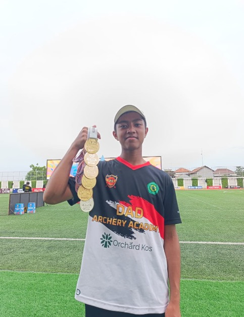 Sakhi, Atlet Junior Panahan DKI Borong 5 Emas di Kejurnas Panahan Antar Club 2025