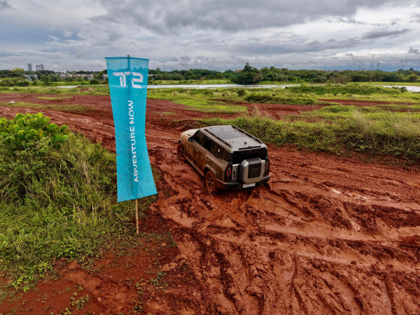 Bukan SUV Hardcore, tapi Cukup Berani: Mencoba Jetour T2 dari Medan Offroad
