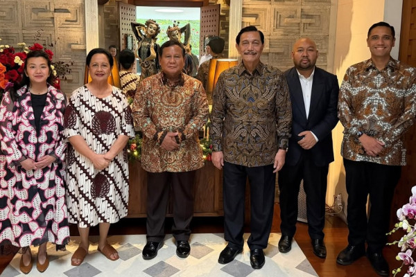 Prabowo Subianto Kunjungi Luhut Binsar Pandjaitan di Hari Natal
