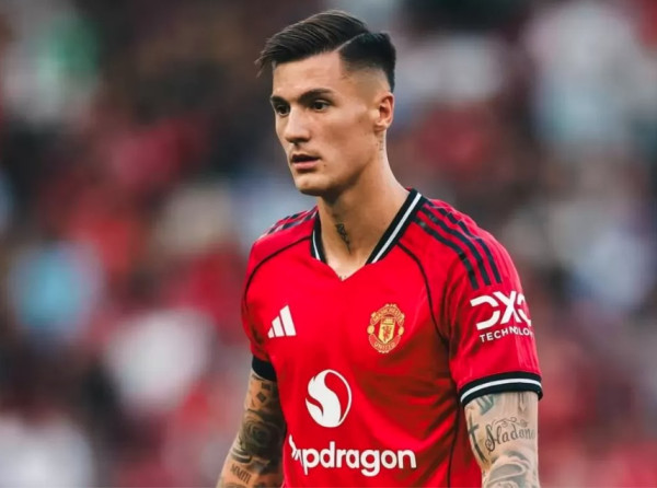 10 Transfer Termahal Pesepak Bola di Tahun 2025: Rapor Merah Belanja Liverpool