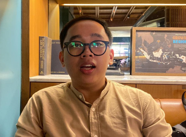 WFA Bikin Libur Nataru Tetap Produktif, Karyawan Ramai “Ngantor” di Kafe dan Mal Jakarta
