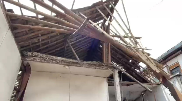 Rumah Boneng Ambruk, Begini Kronologinya