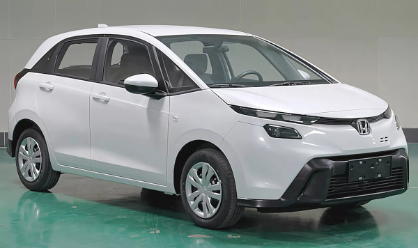 Krisis Identitas GAC-Honda: Ketika Wajah Baru Honda Jazz di China Justru Membajak Garis Desain Toyota
