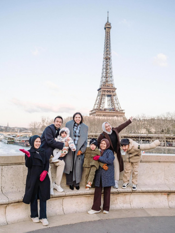 4 Artis Indonesia Pilih Liburan Akhir Tahun 2025 di Luar Negeri, Rachel Vennya dan Raffi Ahmad ke Paris!