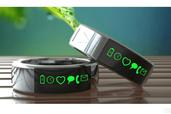 Benarkah 2026 Jadi Awal Senjakala Smartphone dan Digantikan Cincin atau Gelang Pintar?