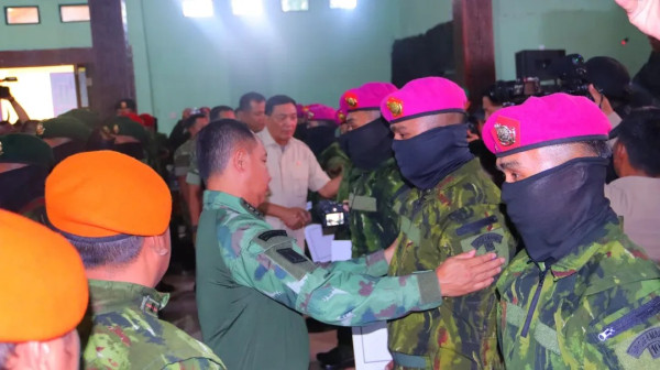 Selamat! 10 Prajurit Petarung Marinir Terima Kenaikan Pangkat Luar Biasa
