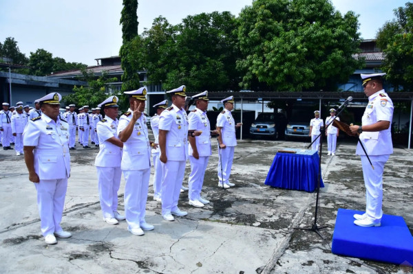 Tongkat Komando 6 Kapal Perang TNI AL Berganti