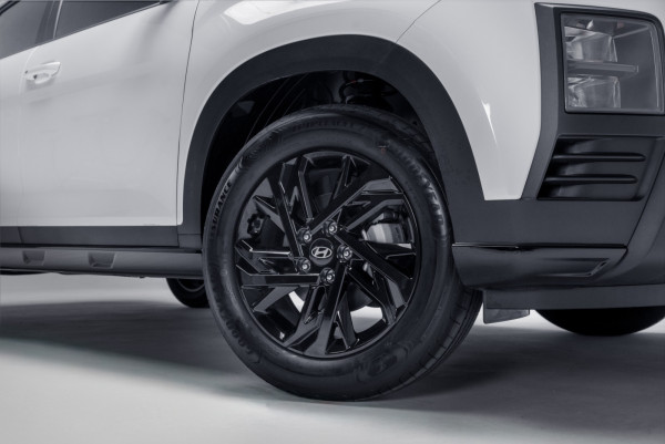 Dominasi Warna Hitam dan Fitur Baru: Hyundai New Creta Alpha Meluncur Agresif Rp455 Juta