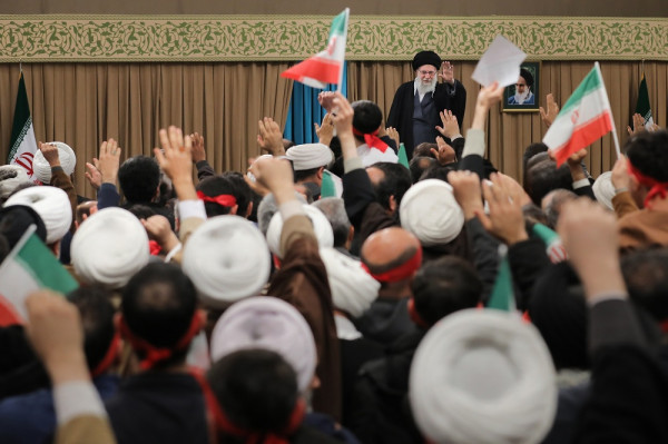 Apa Rencana B bagi Khamenei?