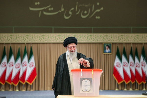 Siapa yang Akan Menggantikan Khamenei?