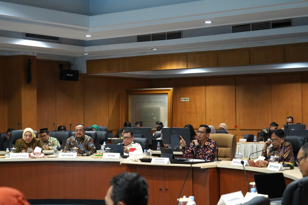 Sesmendukbangga Dorong Daerah Serius Memanfaatkan Bonus Demografi