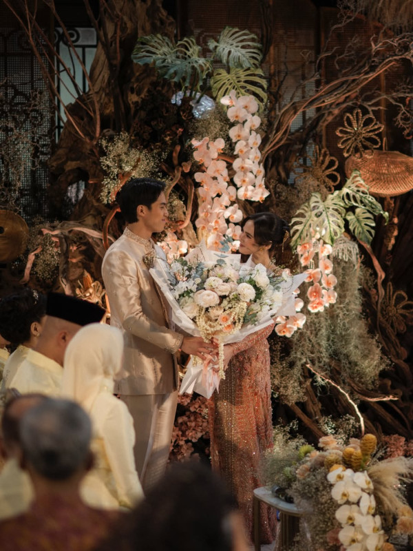 El Rumi Resmi Lamar Syifa Hadju