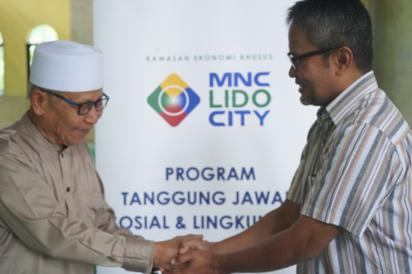 KEK MNC Lido City Kembali Gelar Program Peduli Masjid, Bersihkan Fasilitas Ibadah di Cigombong Bogor