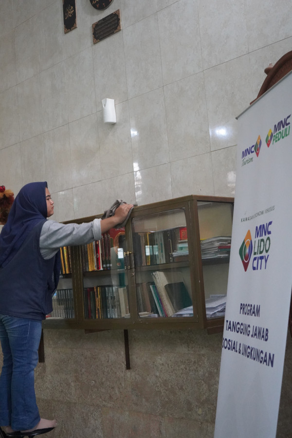 KEK MNC Lido City Kembali Gelar Program Peduli Masjid, Bersihkan Fasilitas Ibadah di Cigombong Bogor