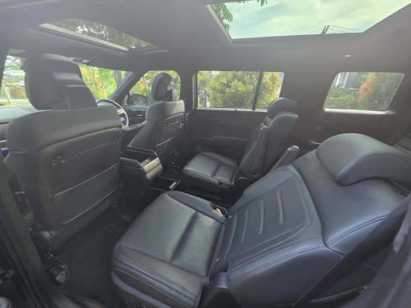 Road Trip Tanpa Capek: Siksa Hyundai Santa Fe Hybrid Tembus Hutan Way Kambas hingga Pulau Wayang