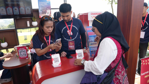 Digitalisasi Toko Kelontong: Telkomsel dan SRC Sulap 250.000 Ritel Tradisional Jadi Smart Store!