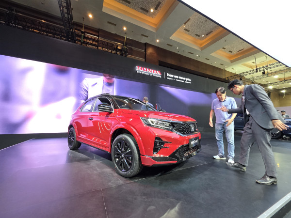 5 Pilihan SUV Kompak untuk Harian di IIMS 2026, Banyak yang Turun Harga!