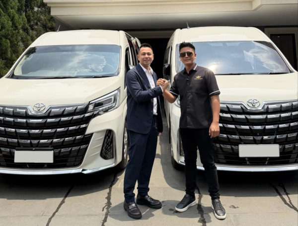 Intip Detail Hiace Mewah Milik Sultan Andara Raffi Ahmad: Lantai Marmer hingga Sofabed
