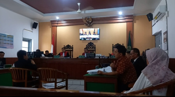 Roy Suryo Tolak Jawab Pertanyaan yang Diajukan Kuasa Hukum Jokowi