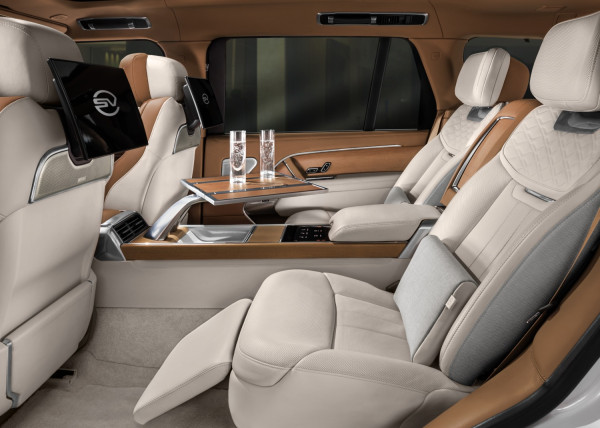 Jalan Kaltim Buruk, Mobil Gubernur Rp8,5 Miliar: Kupas Tuntas 10 Fitur Gila Range Rover Autobiography LWB