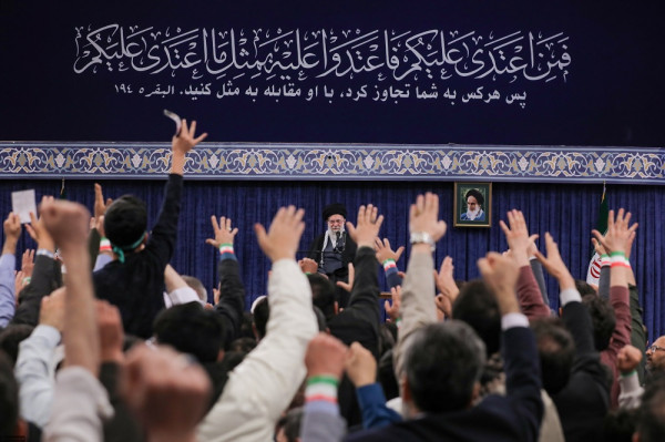 Iran Tanpa Khamenei, seperti Apa Gambarannya?