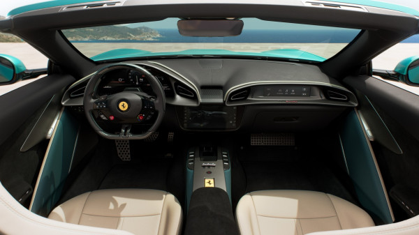 Atap Terbuka, Harga Rp5,1 Miliar: Mengapa Ferrari Amalfi Spider 2026 Lebih Menggoda dari Pendahulunya?