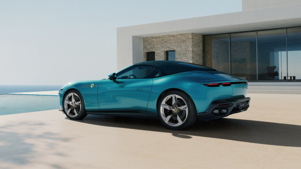 Atap Terbuka, Harga Rp5,1 Miliar: Mengapa Ferrari Amalfi Spider 2026 Lebih Menggoda dari Pendahulunya?